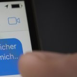 Le "stalking" peut prendre la forme de messages répétés sur les réseaux sociaux par exemple (image d'illustration).